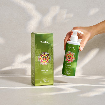 Lakshmi - Radiant Cleansing Milk