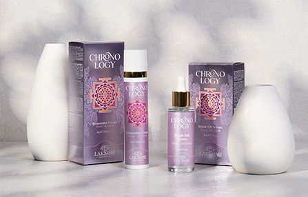 Chronology: Nachtverzorging die de huid herstelt Chronology: Nachtverzorging die de huid herstelt